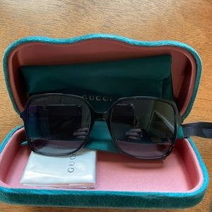 Gucci sunglasses